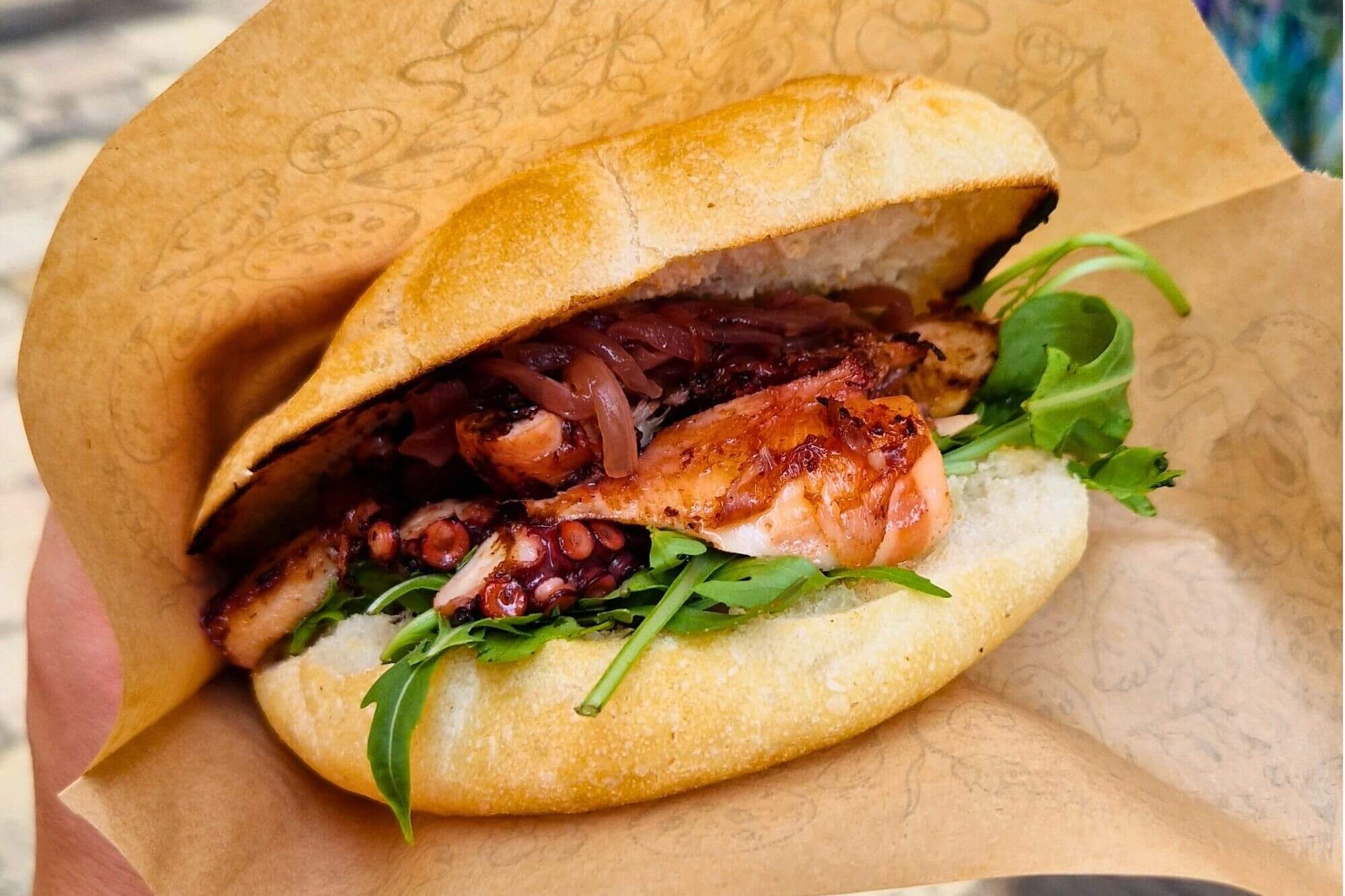 Polignano a Mare z dzieckiem Panino w Good time typical food & drink