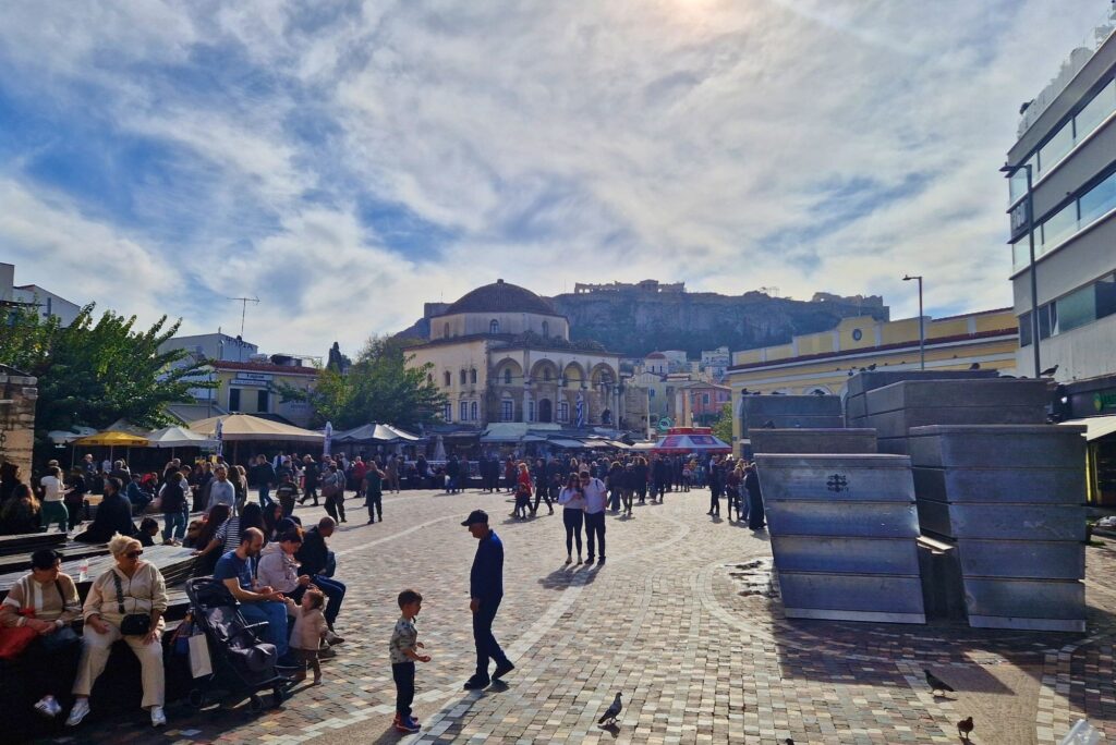 Plac Monastiraki, ottomański meczet, w którym mieści się dziś jeden z oddziałów Museum of Modern Greek Culture