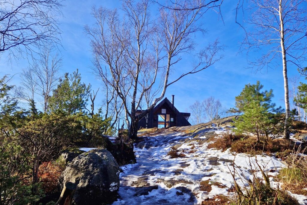 Na własne oczy: Domek jednodniowy Hammarbu w Jørpelandzie hammarbu