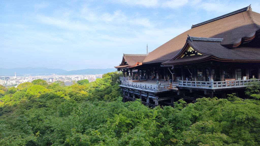 Kioto po raz pierwszy. Gdzie spać, jak się poruszać i co zobaczyć Kiyomizu-dera, Kioto